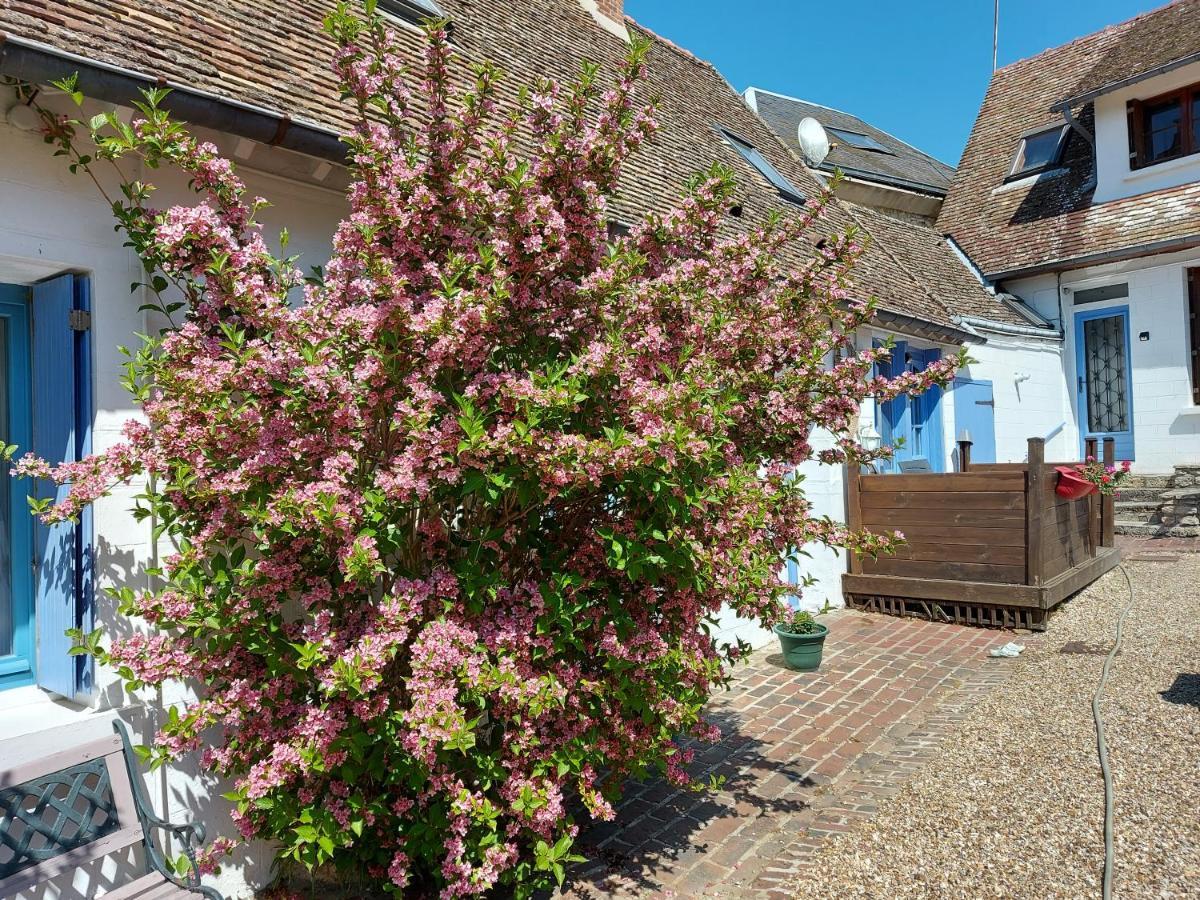 Chez Robins Trie-Château Exterior foto