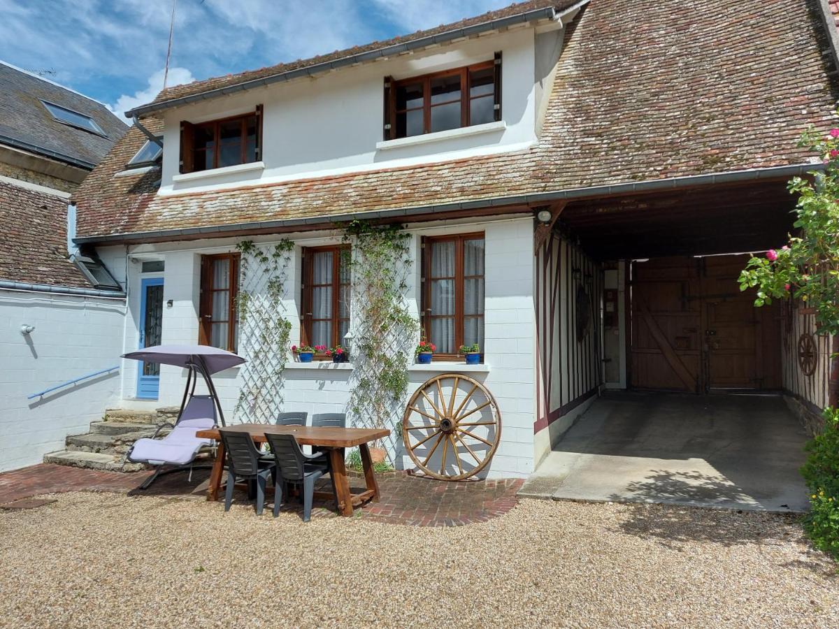 Chez Robins Trie-Château Exterior foto
